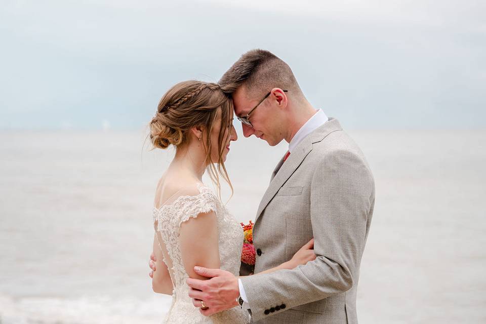 Romantic wedding by the sea