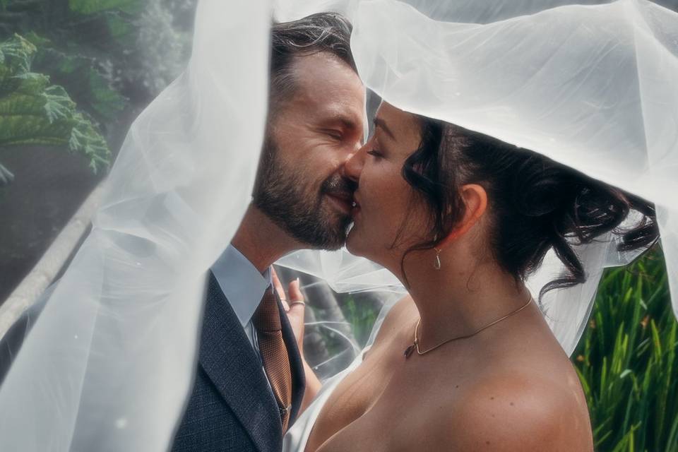 Emma & Sam - Arreton Church