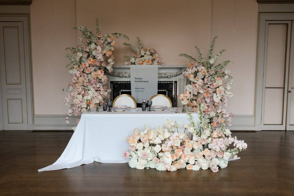 Sweetheart table