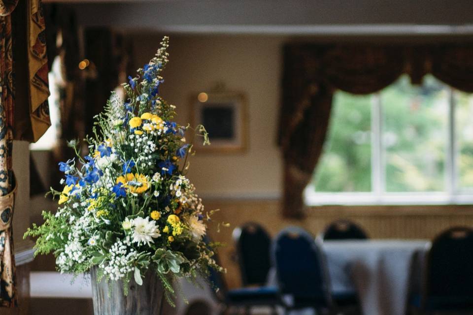 Country style venue decoration