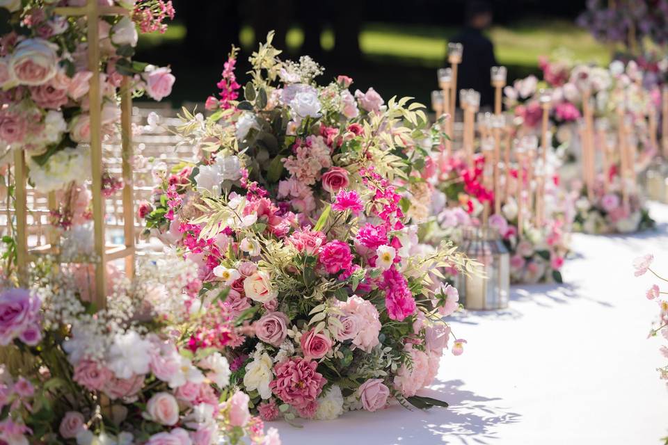 Outside ceremony detail shot