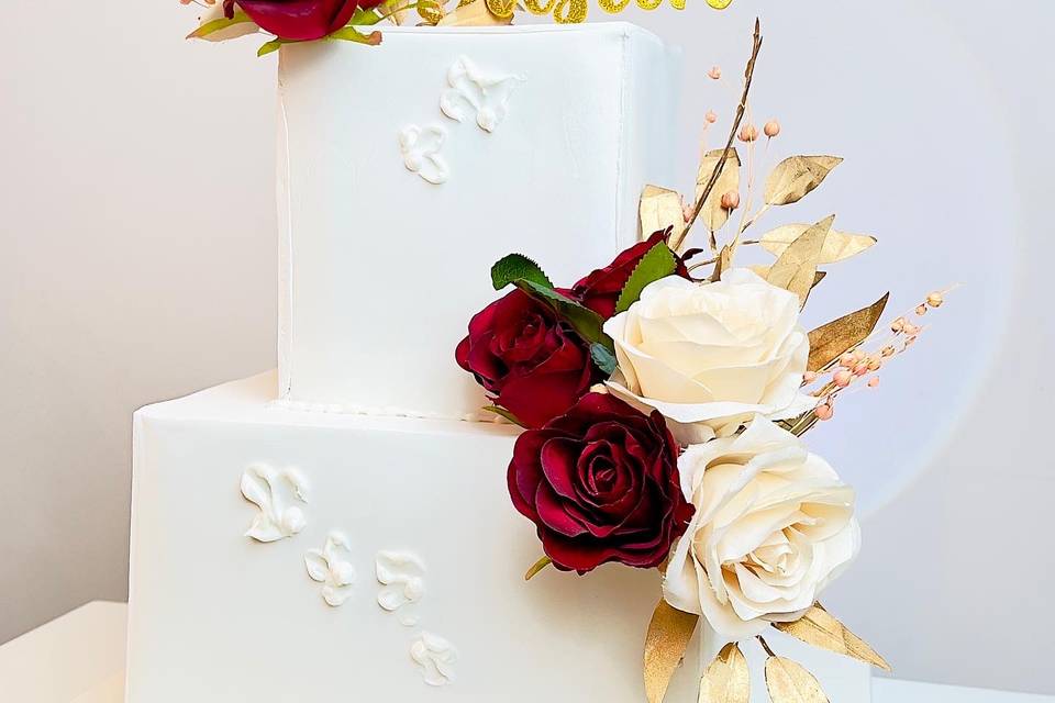 2-tier square wedding cake