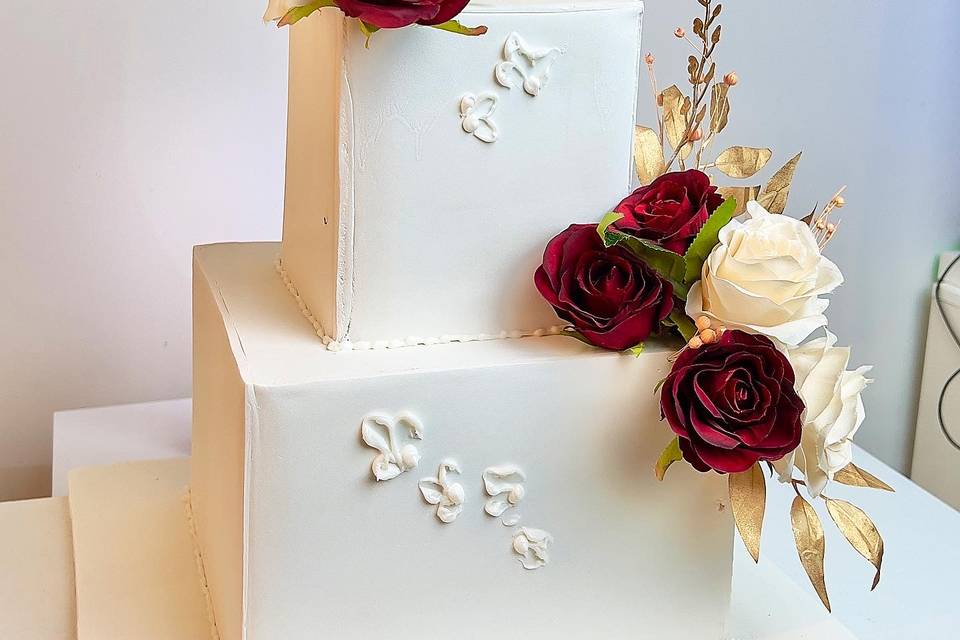 2-tier square wedding cake