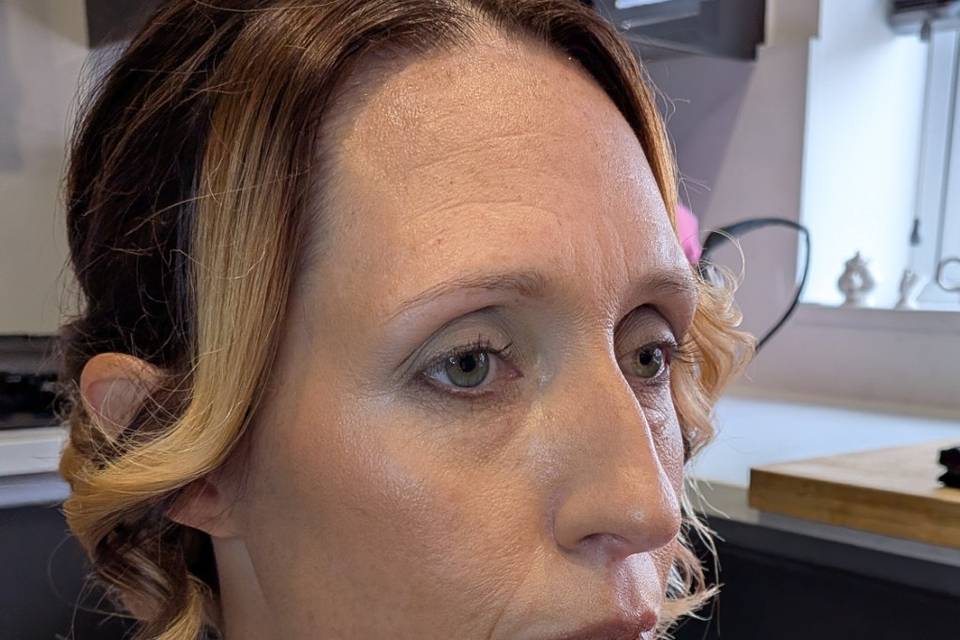 Hen party makeup