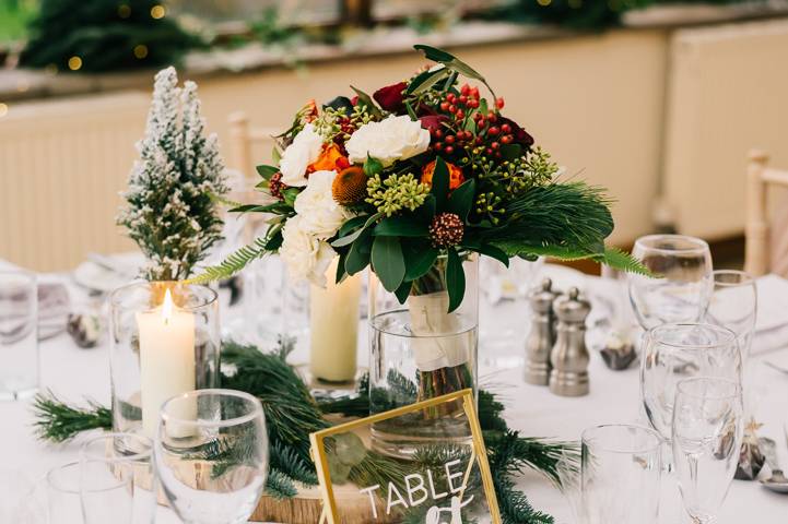 Table decoration details