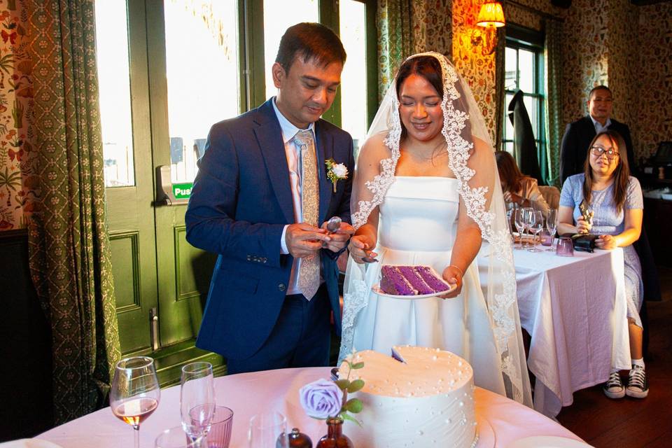 Cake cutting