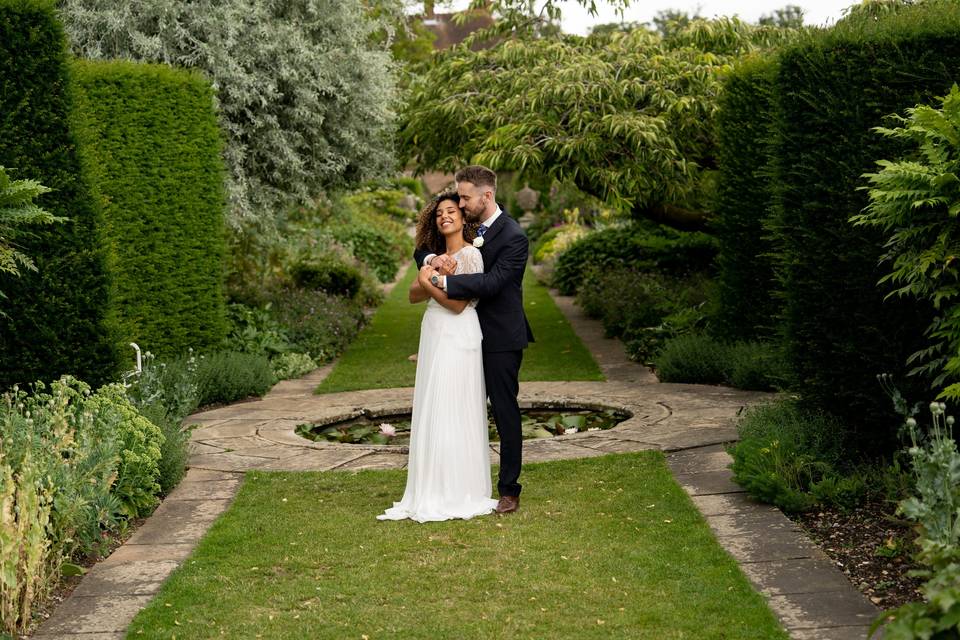 Couple in gardens