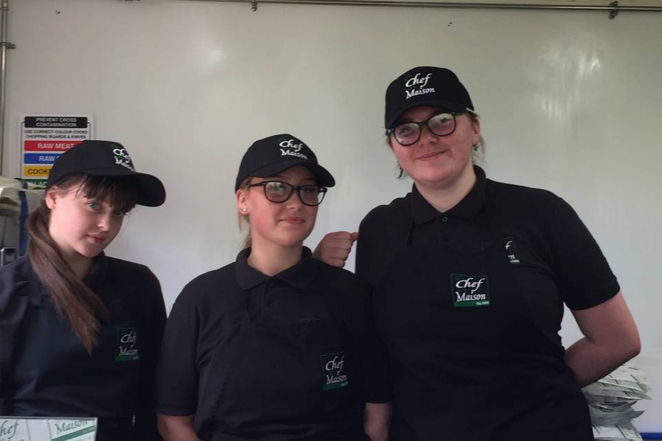 Food service wagon team