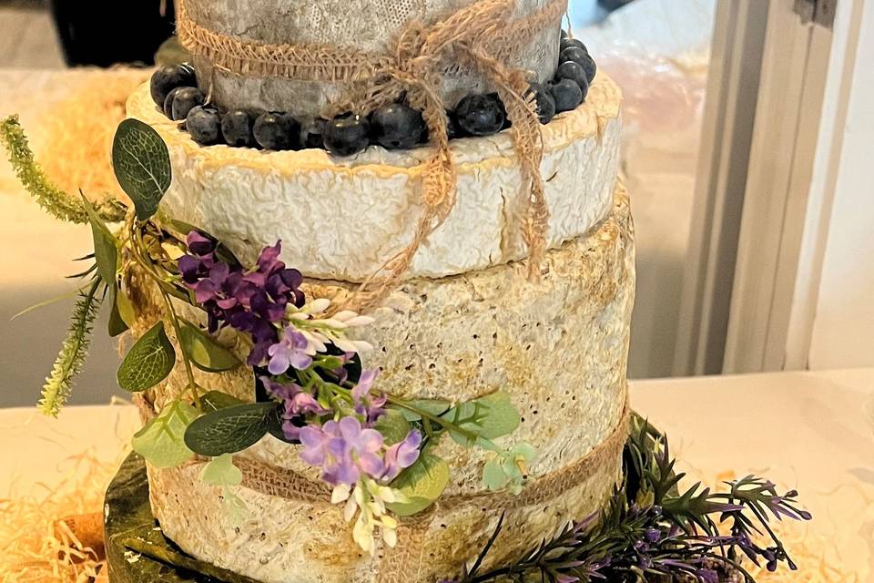 Beautiful Cheese wedding cake