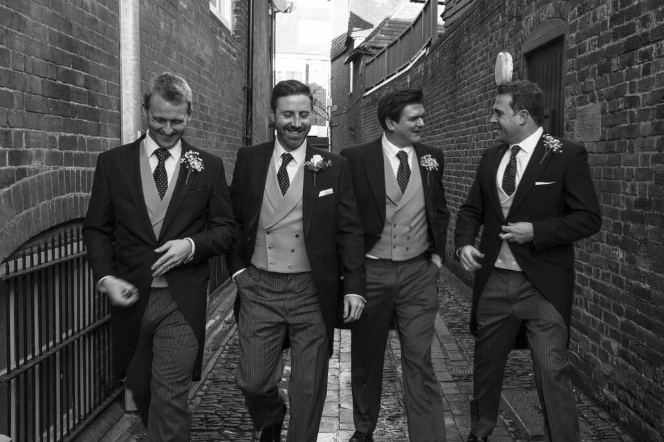 Groom and grooms men