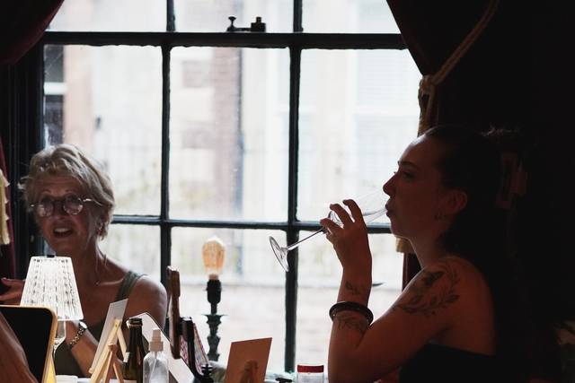 A paint, sip and glow event