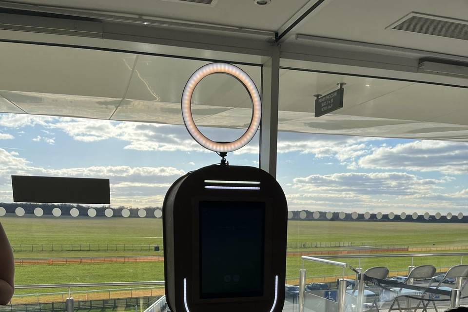 Smart Photo Booth - Racecourse