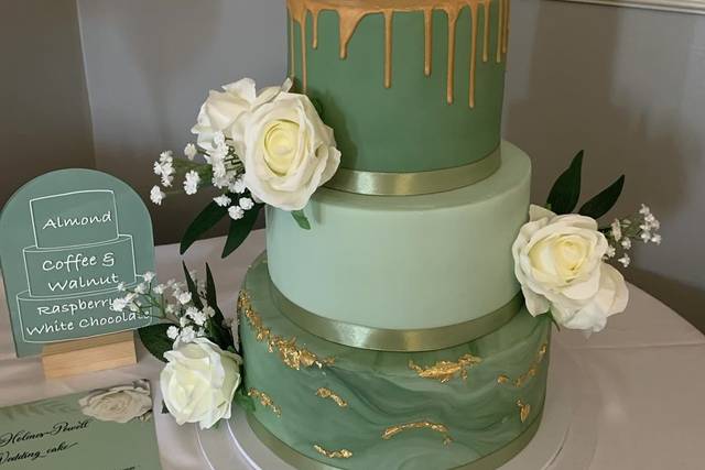 3 tier fondant cake