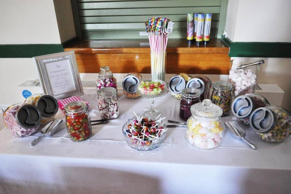 Small candy table