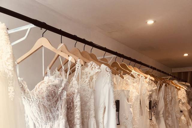 The 10 Best Wedding Dresses Bridalwear Shops in Alton hitched