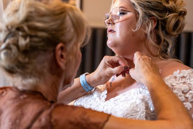 bride and mother portrait