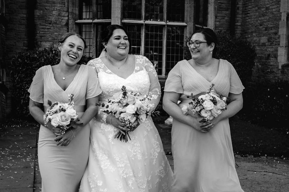 Bride & bridesmaids