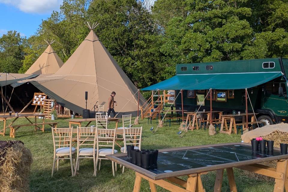 Tipi wedding set up