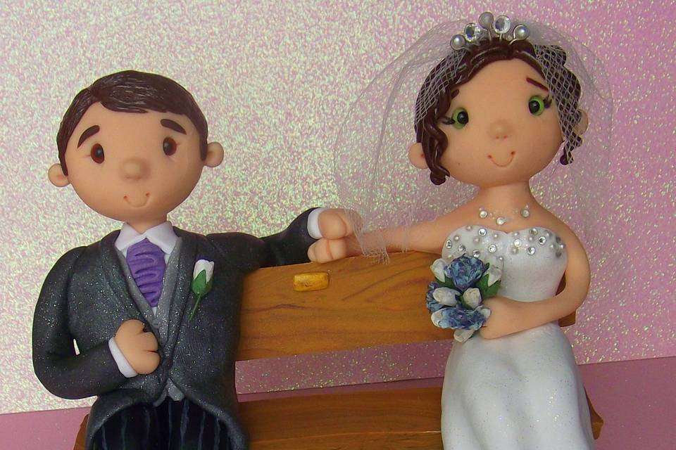 Wedding cake topper with bench