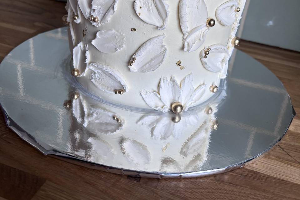 Leaf design cake