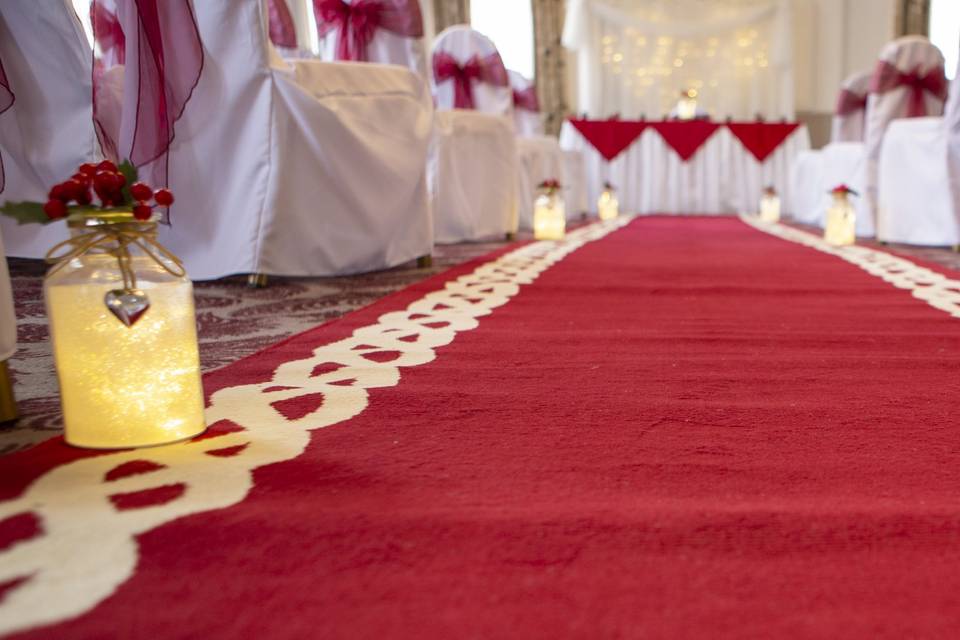 Winter Wedding Aisle Detail