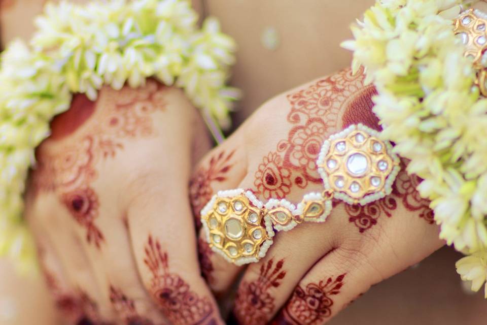 Beautiful bridal henna