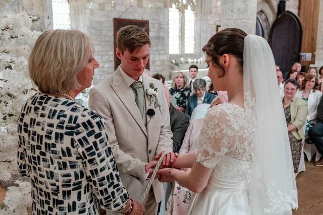 Let's tie the knot