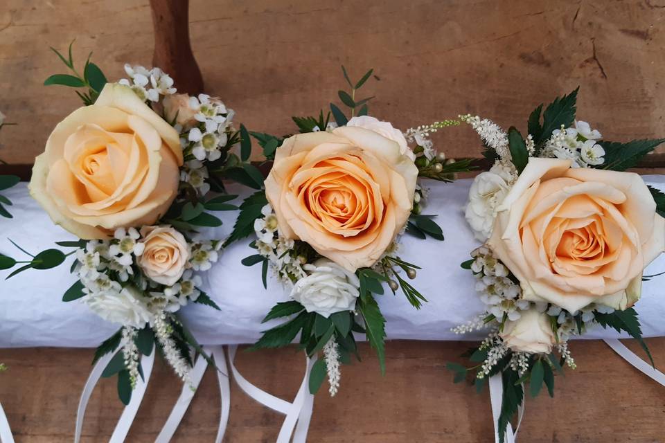 Wrist corsages