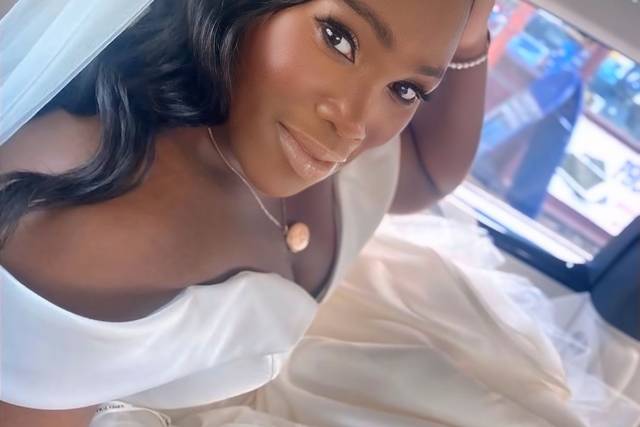 Lola Afro- English wedding
