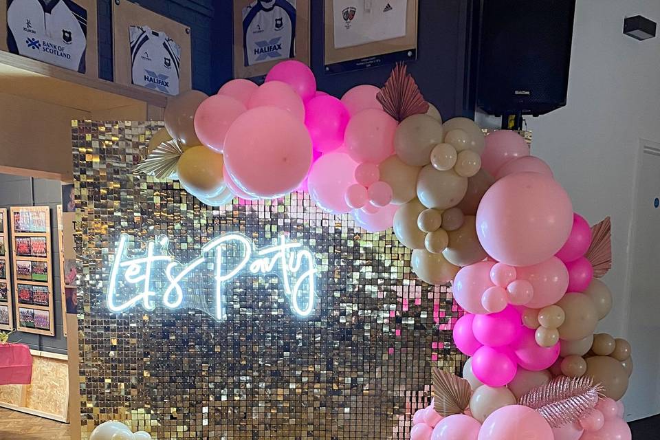 Medium Glitter Wall