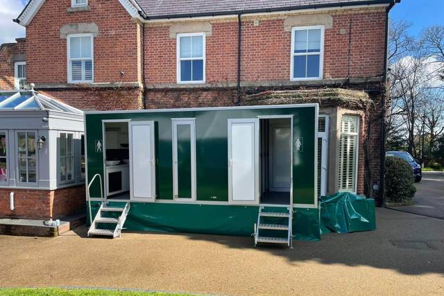 Deluxe Trailer Manor