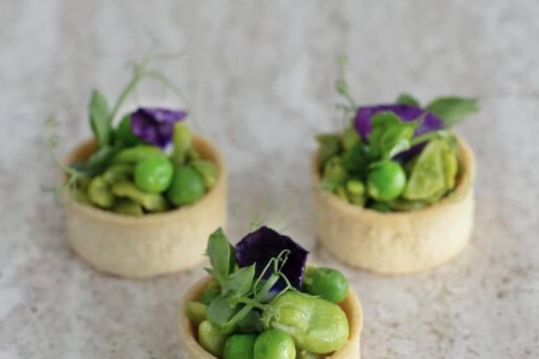 Edamame bean, pea, ricotta & m