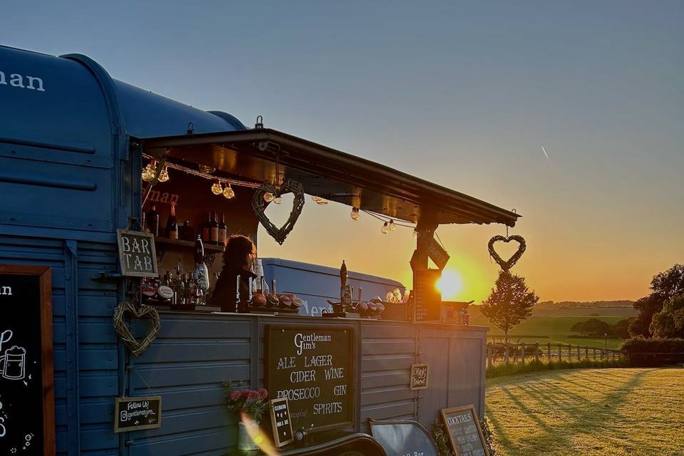 Gentleman Jim's Mobile Bar