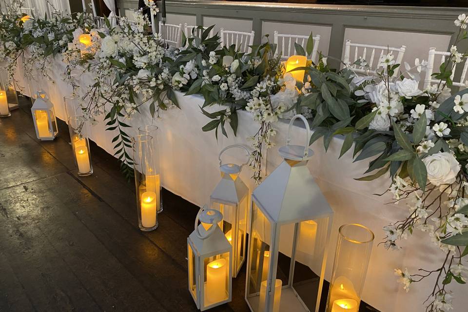 TOP TABLE GARLAND