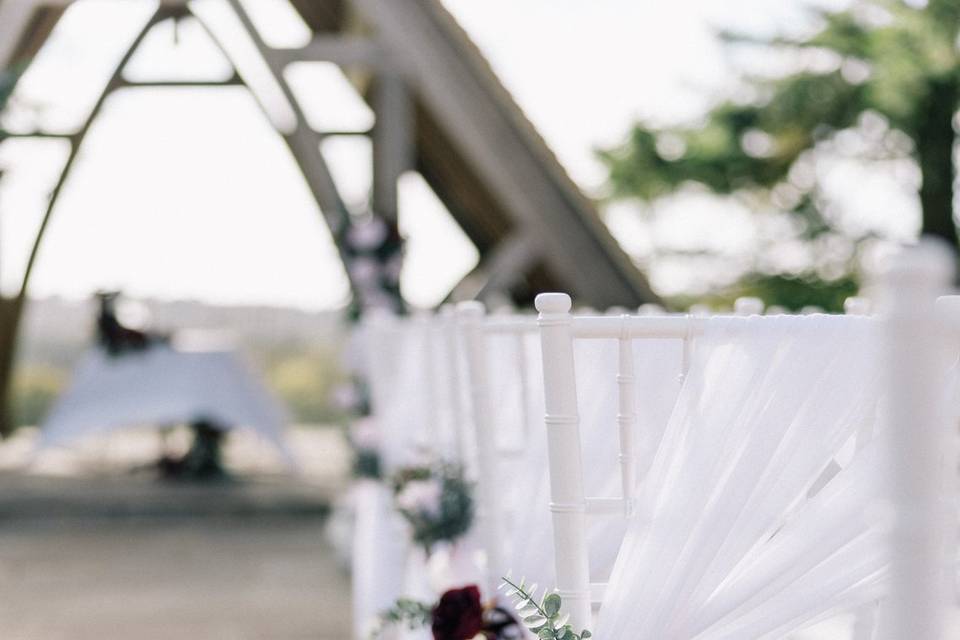 WEDDING CHAIR FLOWERS