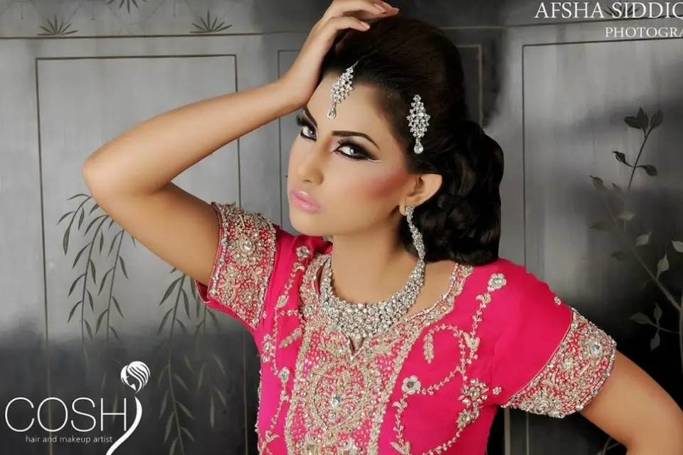 Coshi Makeup in Manchester - Beauty, Hair & Make Up hitched.co.uk