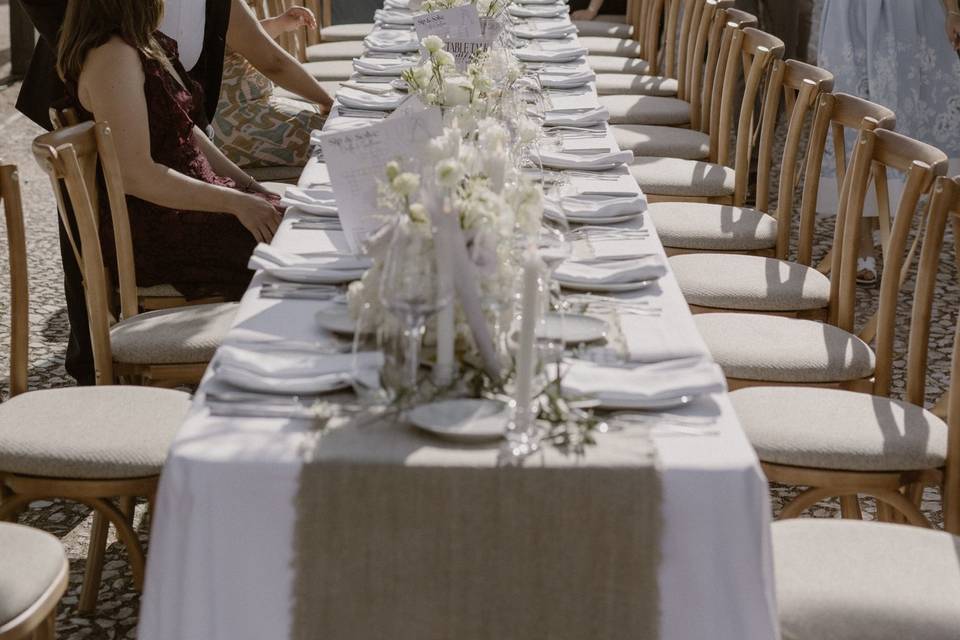 Outdoor wedding dinner