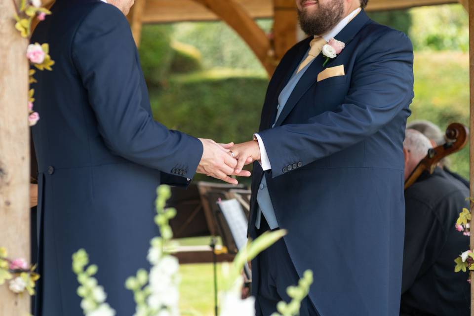 Groom and Groom