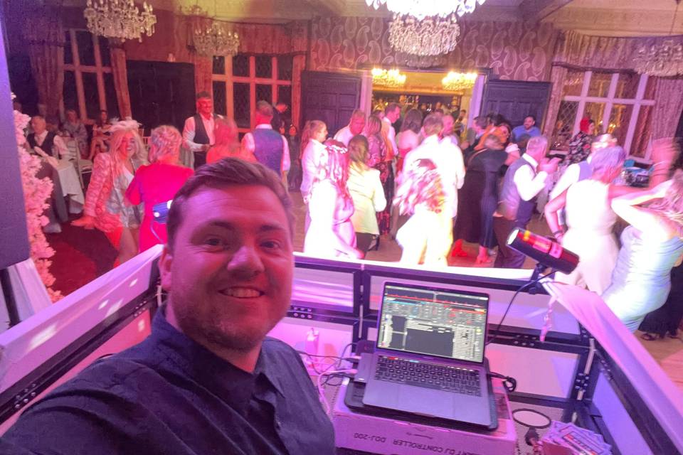 DJ Liam K - Ye Olde Bell
