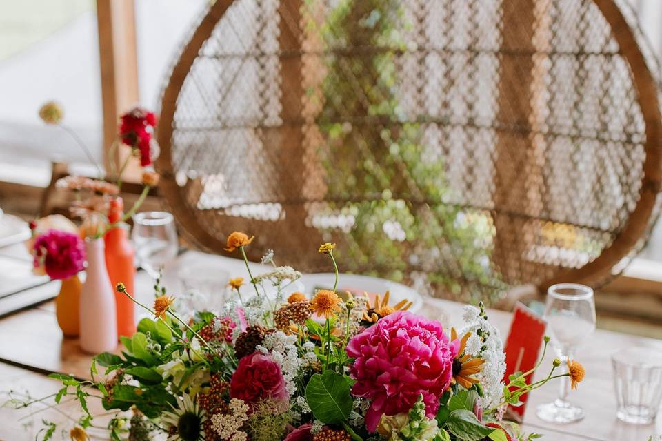 Top table arrangement