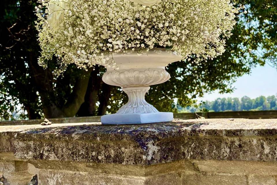 Romantic Urn Arrangements