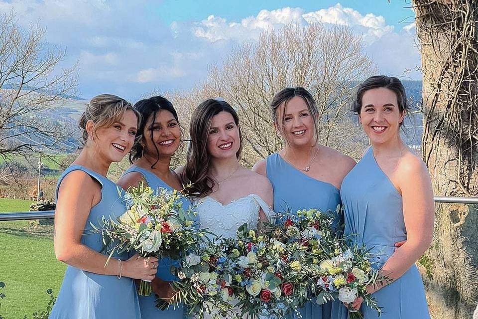 Bride & Bridesmaids Flroals