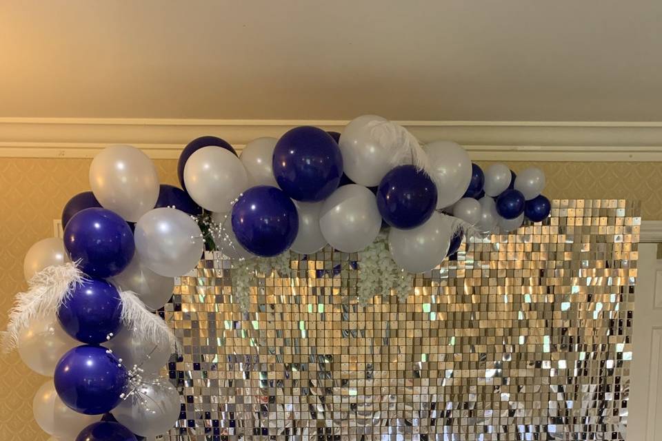 Glitter wall with balloons