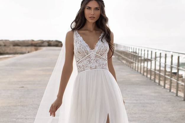 Pronovias Luxury Gowns