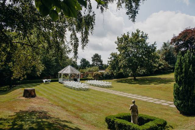 ❤️ Tipis and yoga just go together ❤️  Outdoor event venues, Outdoor,  Unique vacations