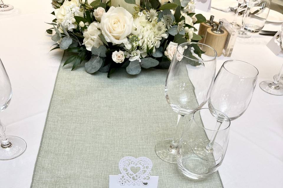 Gold & sage linen