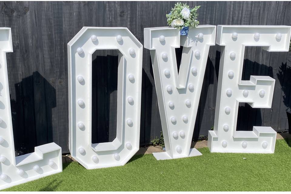 Large led love letters