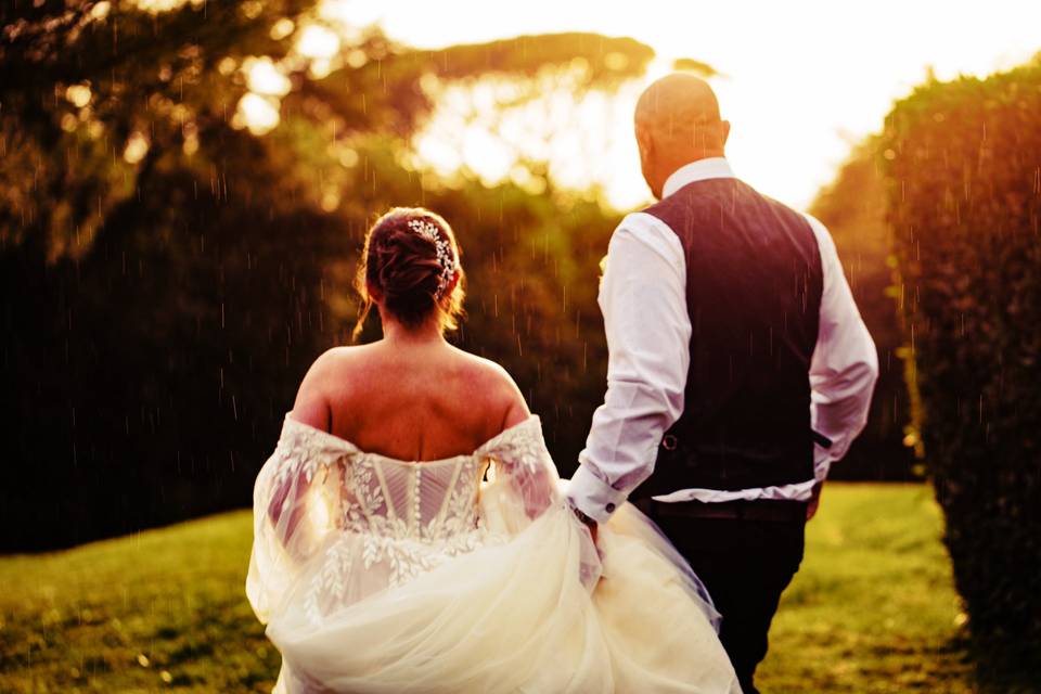 Bride and groom in tuscany