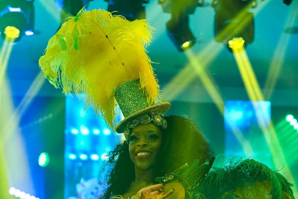 BRAZILIAN DANCERS SHOW