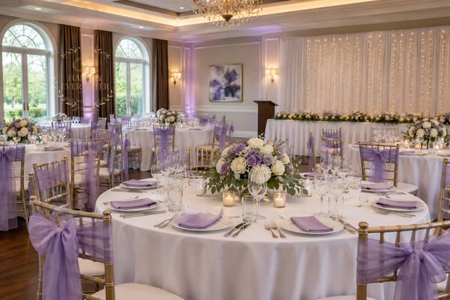 Basic purple room decoration
